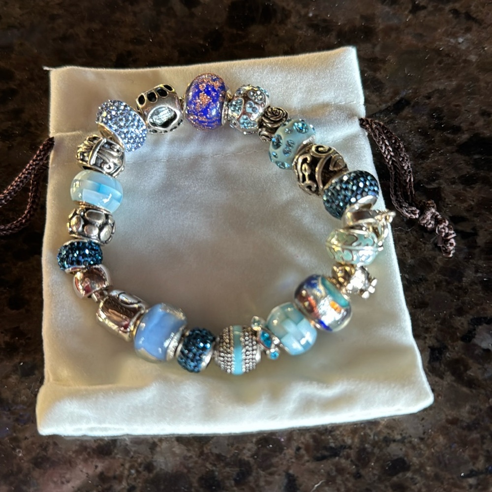 Bracelet